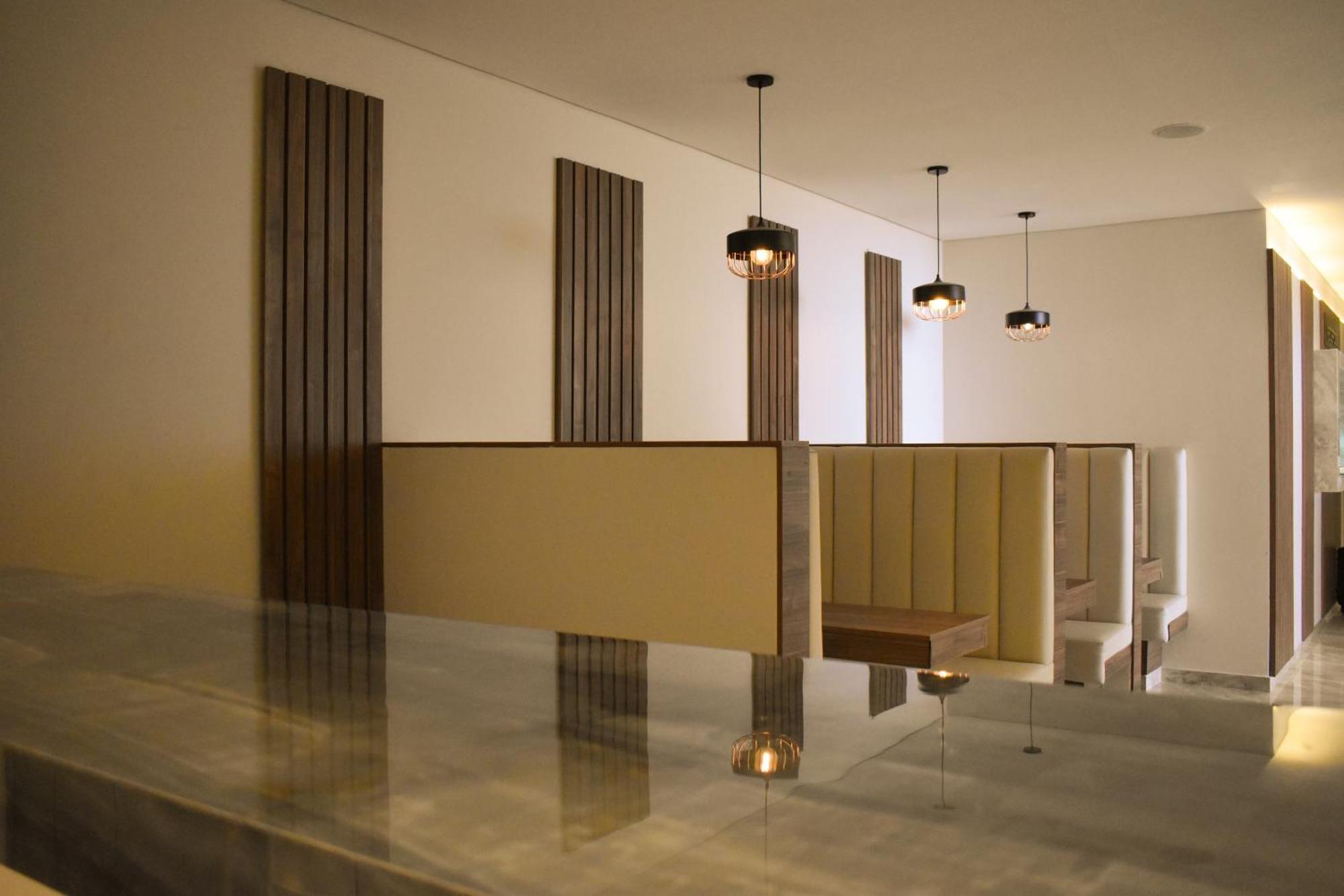 Hotel Byhours Circunvalar - Adults Only Баранкила Екстериор снимка